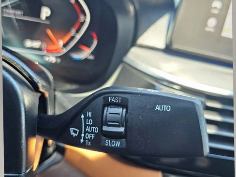 Used 2023 BMW 530i xDrive w/ Convenience Package AWD/4WD image 17