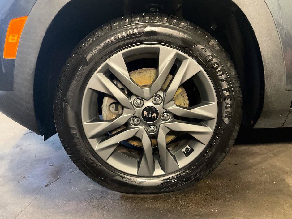 Used 2021 Kia Seltos S AWD/4WD image 15