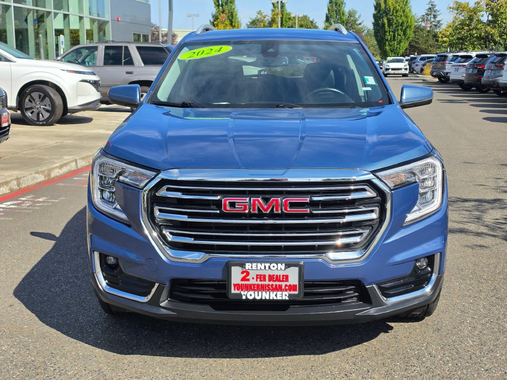 Used 2024 GMC Terrain SLT AWD/4WD image 8
