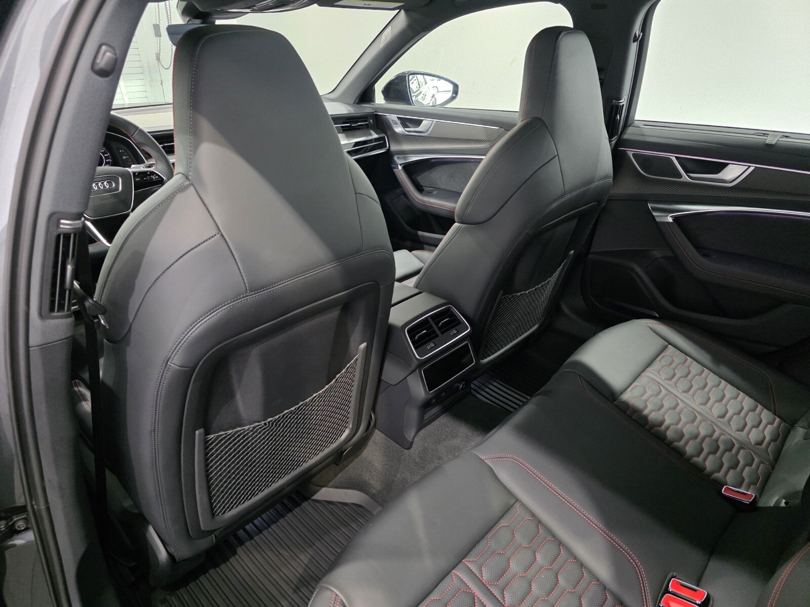 Used 2024 Audi RS 6 performance AWD/4WD image 12