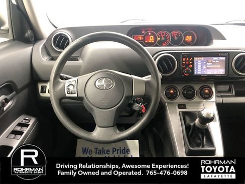Used 2012 Scion xB FWD image 15