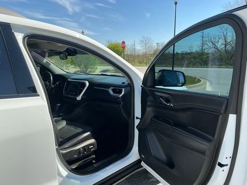 Used 2019 GMC Acadia SLT w/ Black Edition FWD image 15