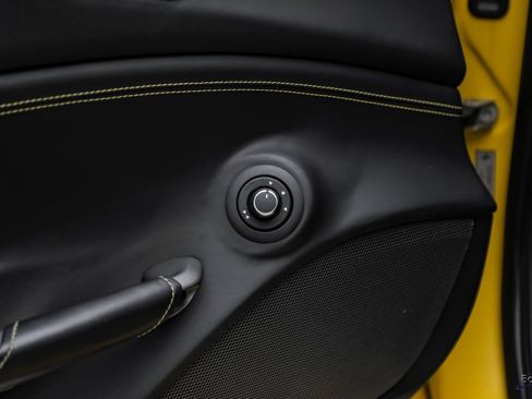 Used 2019 Ferrari 488 GTB RWD image 96