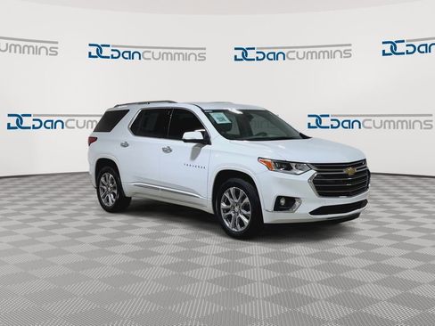 Used 2021 Chevrolet Traverse Premier image 3