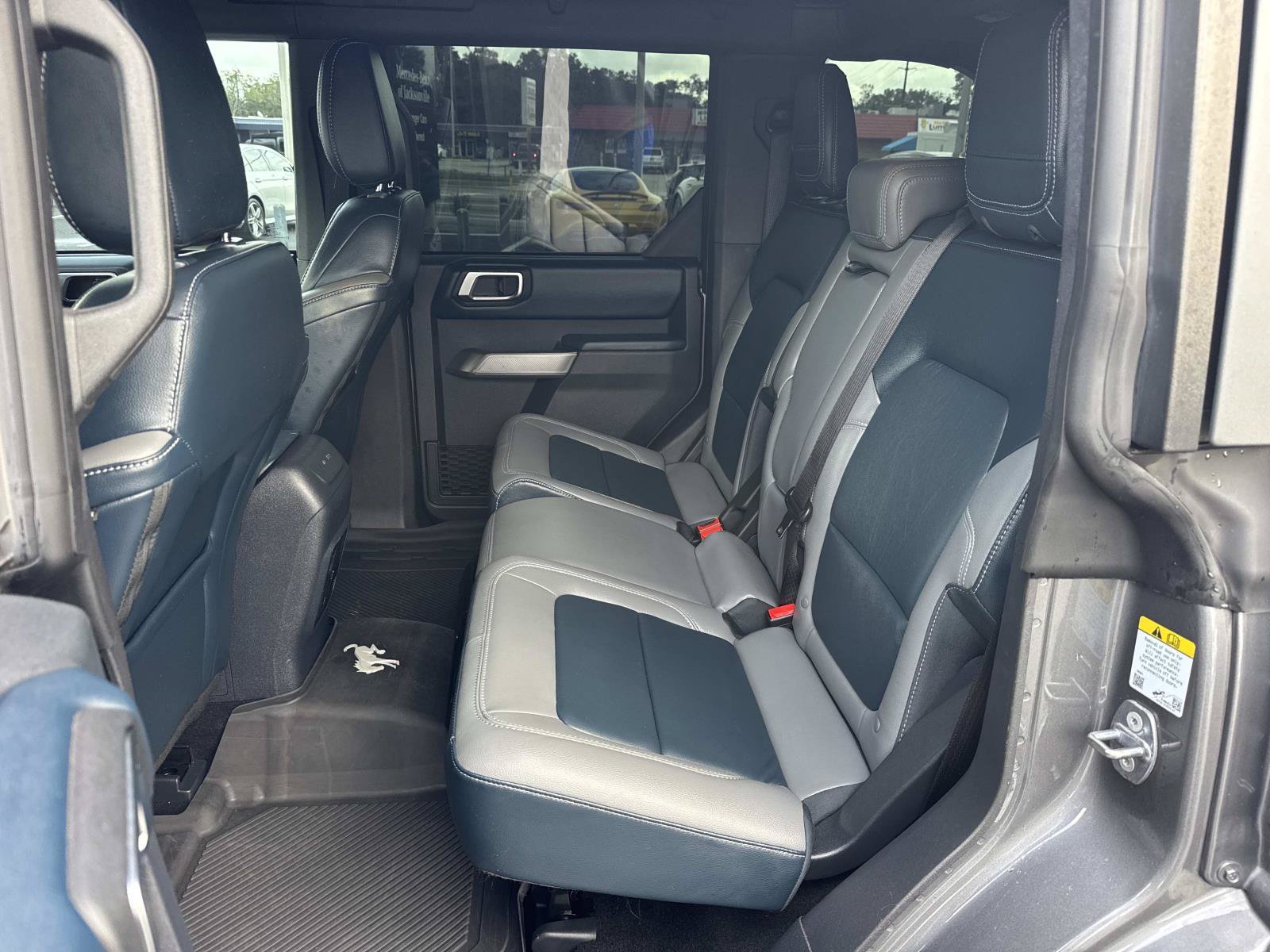Used 2023 Ford Bronco Outer Banks AWD/4WD image 13