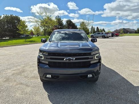 Used 2022 Chevrolet Silverado 1500 RST AWD/4WD image 2