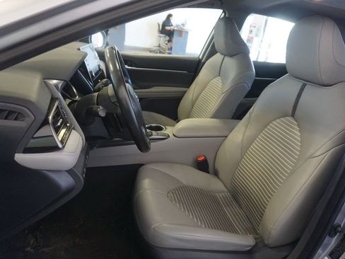 Used 2024 Toyota Camry SE FWD image 16
