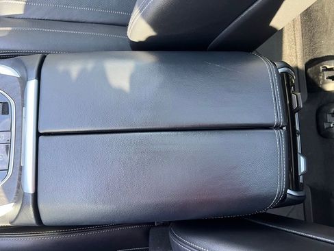 Used 2022 BMW X7 M50i image 37