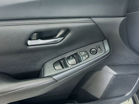 Used 2024 Nissan Sentra SV image 15