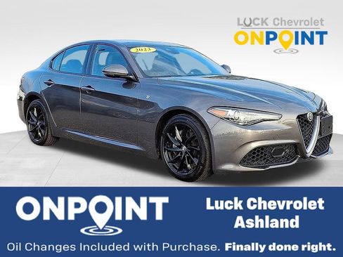 Used 2023 Alfa Romeo Giulia Ti image 1