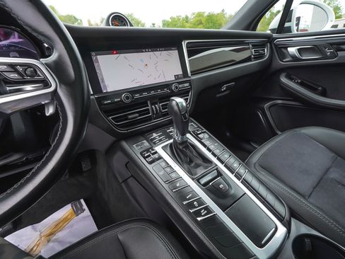 Used 2021 Porsche Macan S AWD/4WD image 32