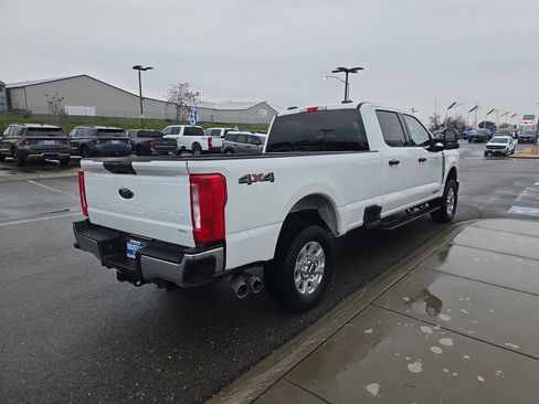 Used 2024 Ford F250 XLT image 5