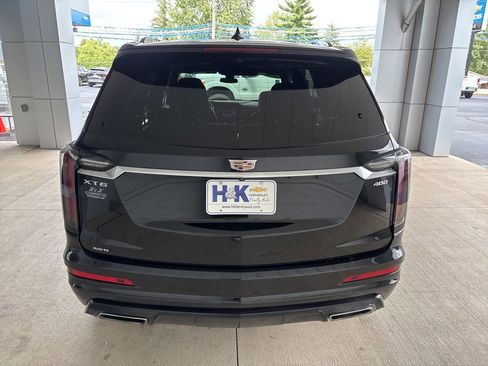 Used 2025 Cadillac XT6 Sport image 30
