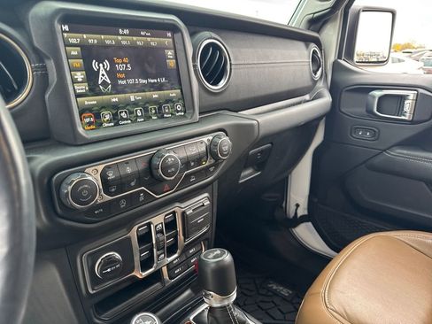 Used 2023 Jeep Wrangler Unlimited Sahara w/ Cold Weather Group image 21