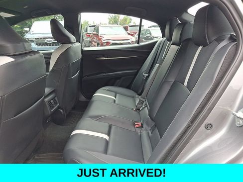 Used 2025 Toyota Camry SE w/ Convenience Package AWD/4WD image 10