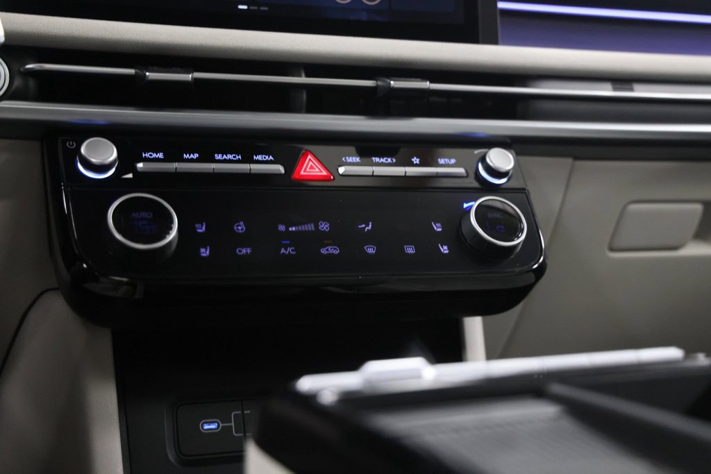 New 2026 Hyundai Tucson Limited AWD/4WD image 23