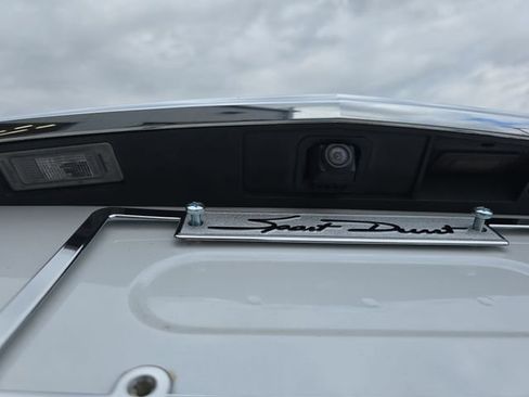 Used 2019 Buick Enclave Premium w/ LPO, Luxury Package FWD image 21