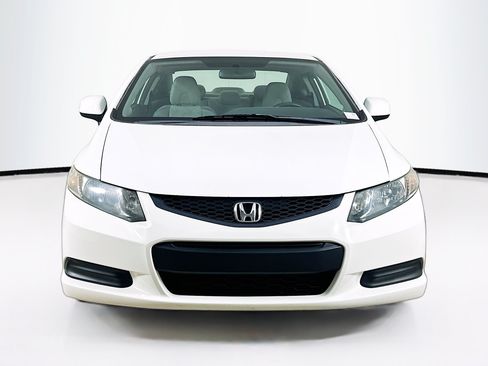 Used 2013 Honda Civic LX image 2