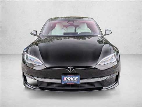 Used 2022 Tesla Model S Plaid AWD/4WD image 2