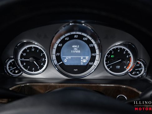 Used 2011 Mercedes-Benz E 550 4MATIC Sedan image 20