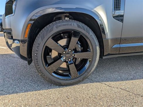 New 2026 Land Rover Defender 110 V8 image 21