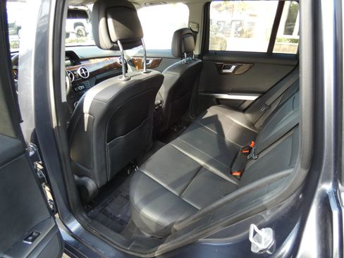 Used 2015 Mercedes-Benz GLK 350 2WD image 26