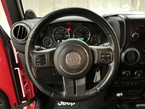 Used 2012 Jeep Wrangler Sport AWD/4WD image 11