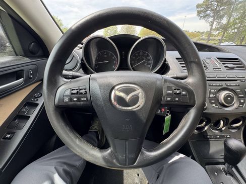 Used 2012 MAZDA MAZDA3 i Touring FWD image 21