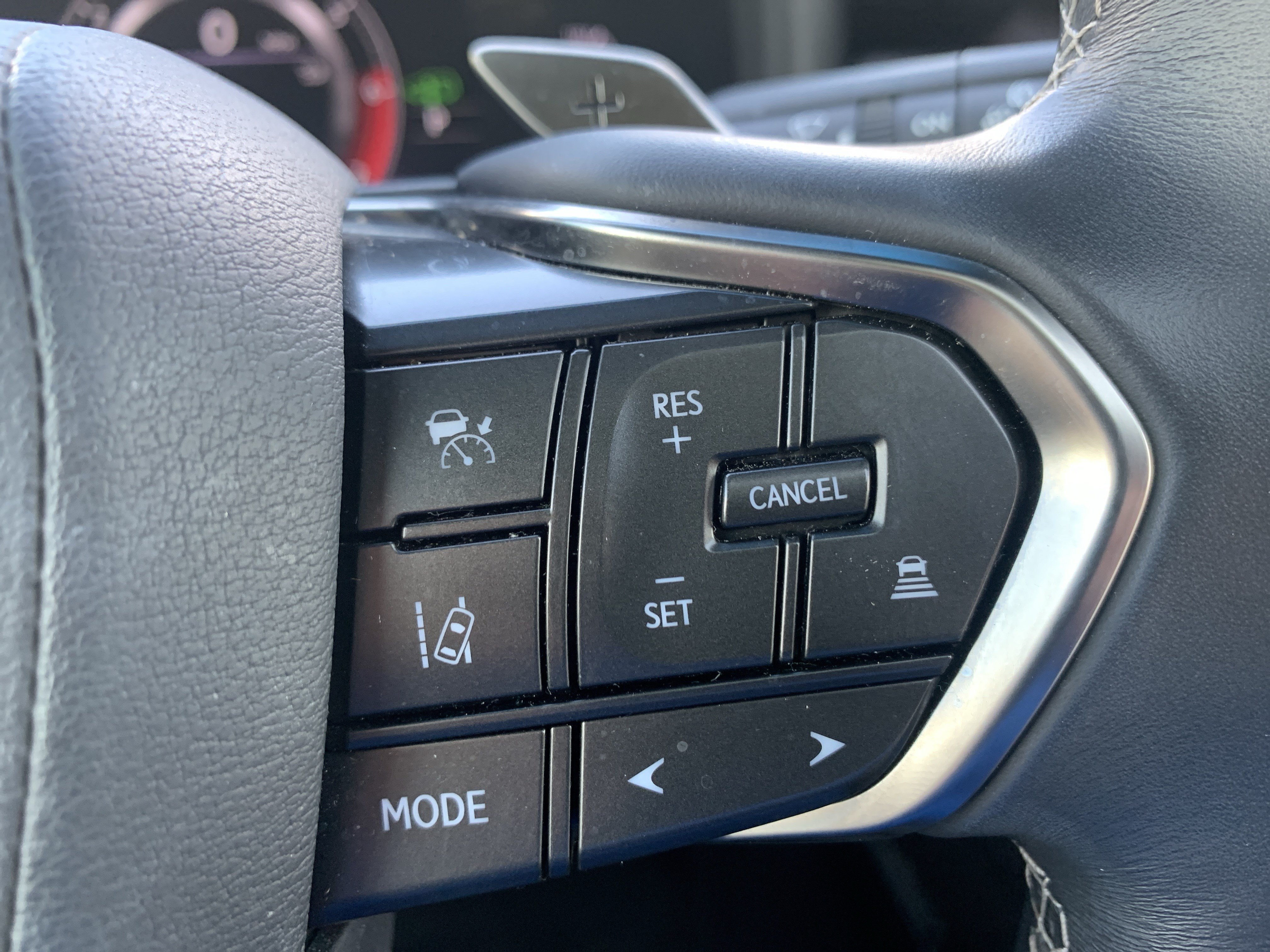 Used 2023 Lexus LX 600 4WD w/ Appearance Package image 5