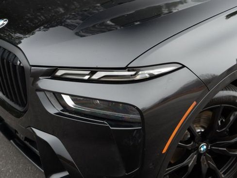 Used 2024 BMW X7 xDrive40i w/ Executive Package image 3