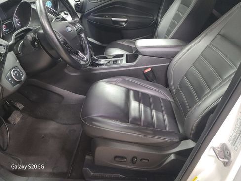 Used 2019 Ford Escape SEL image 18