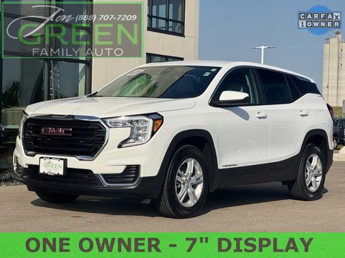 Used 2023 GMC Terrain SLE image 1
