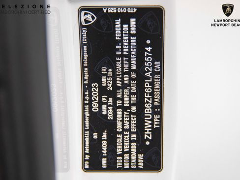 Used 2023 Lamborghini Huracan Tecnica image 39