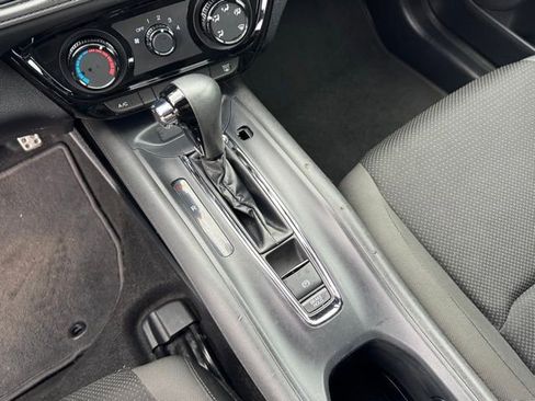 Used 2020 Honda HR-V Sport image 25