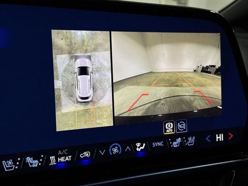 New 2026 Chevrolet Equinox EV LT w/ Convenience Package II image 15