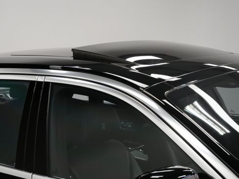 Used 2019 Rolls-Royce Ghost Extended Wheelbase RWD image 52