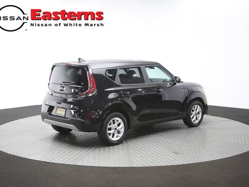 Used 2025 Kia Soul LX w/ LX Technology Package FWD image 40