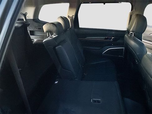 Used 2022 Kia Telluride EX w/ Towing Package image 26