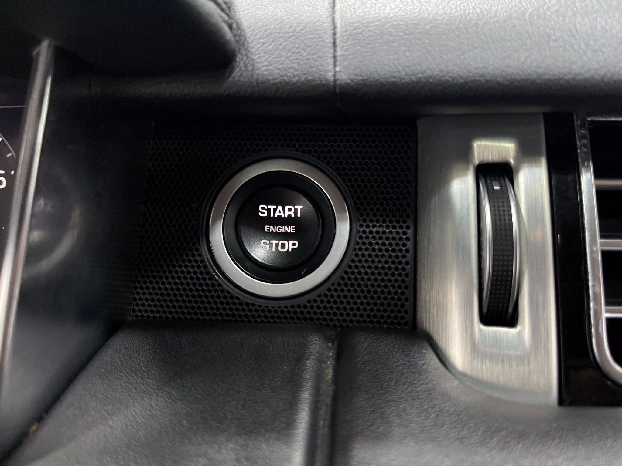 Used 2019 Land Rover Range Rover Supercharged AWD/4WD image 20