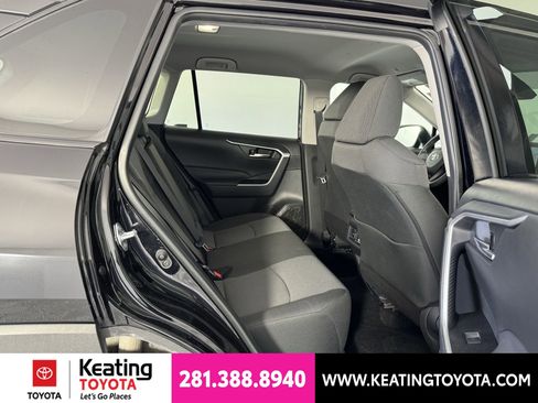 Certified 2025 Toyota RAV4 XLE FWD image 20