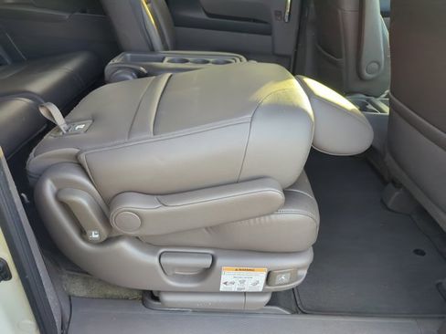 Used 2016 Honda Odyssey EX-L image 26