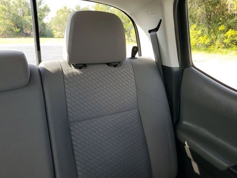 Certified 2022 Toyota Tacoma TRD Off-Road image 14