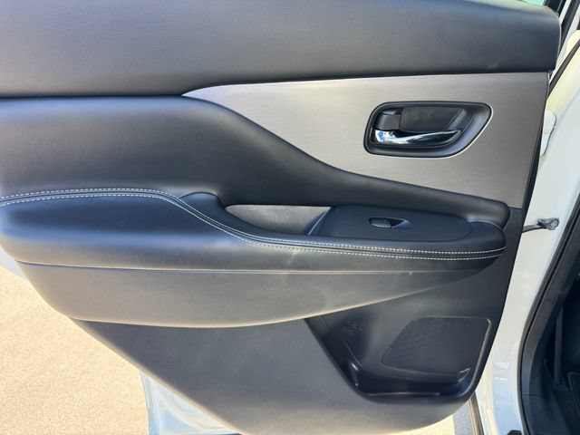 Used 2023 Nissan Murano SV AWD/4WD image 13