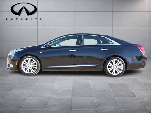 Used 2019 Cadillac XTS Luxury image 4