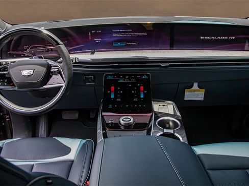 New 2025 Cadillac Escalade IQ Sport 2 w/ LPO, ONYX Package image 14