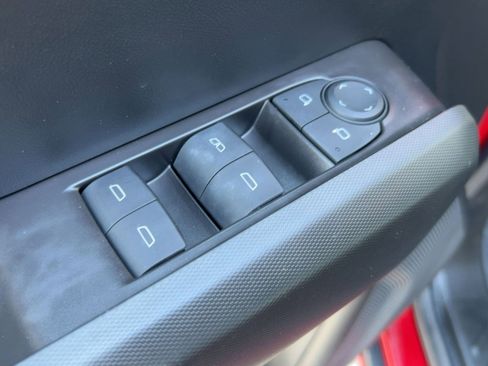 Certified 2025 GMC Canyon Elevation w/ Convenience Package image 19