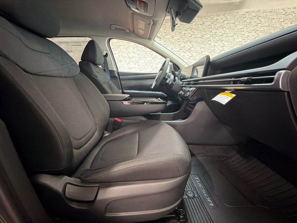 New 2026 Hyundai Tucson SEL FWD image 12