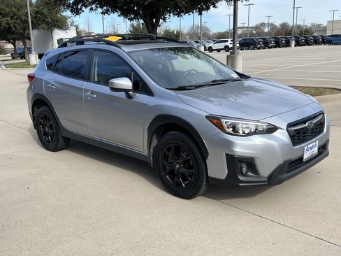 Used 2019 Subaru Crosstrek 2.0i Premium image 2