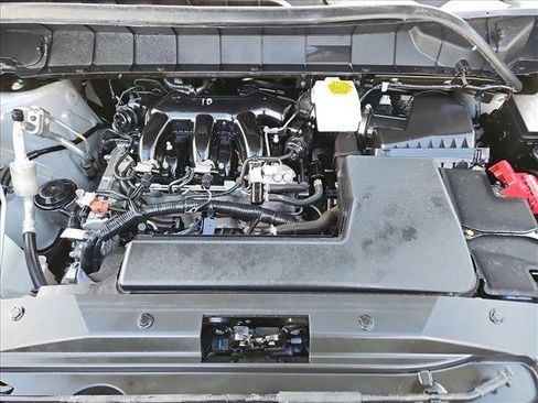 Used 2024 Nissan Pathfinder SV FWD image 28
