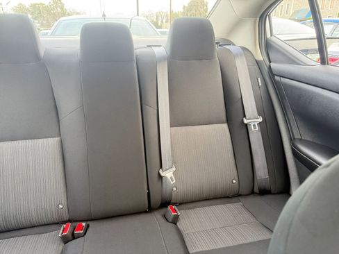 Used 2025 Nissan Sentra SV image 37